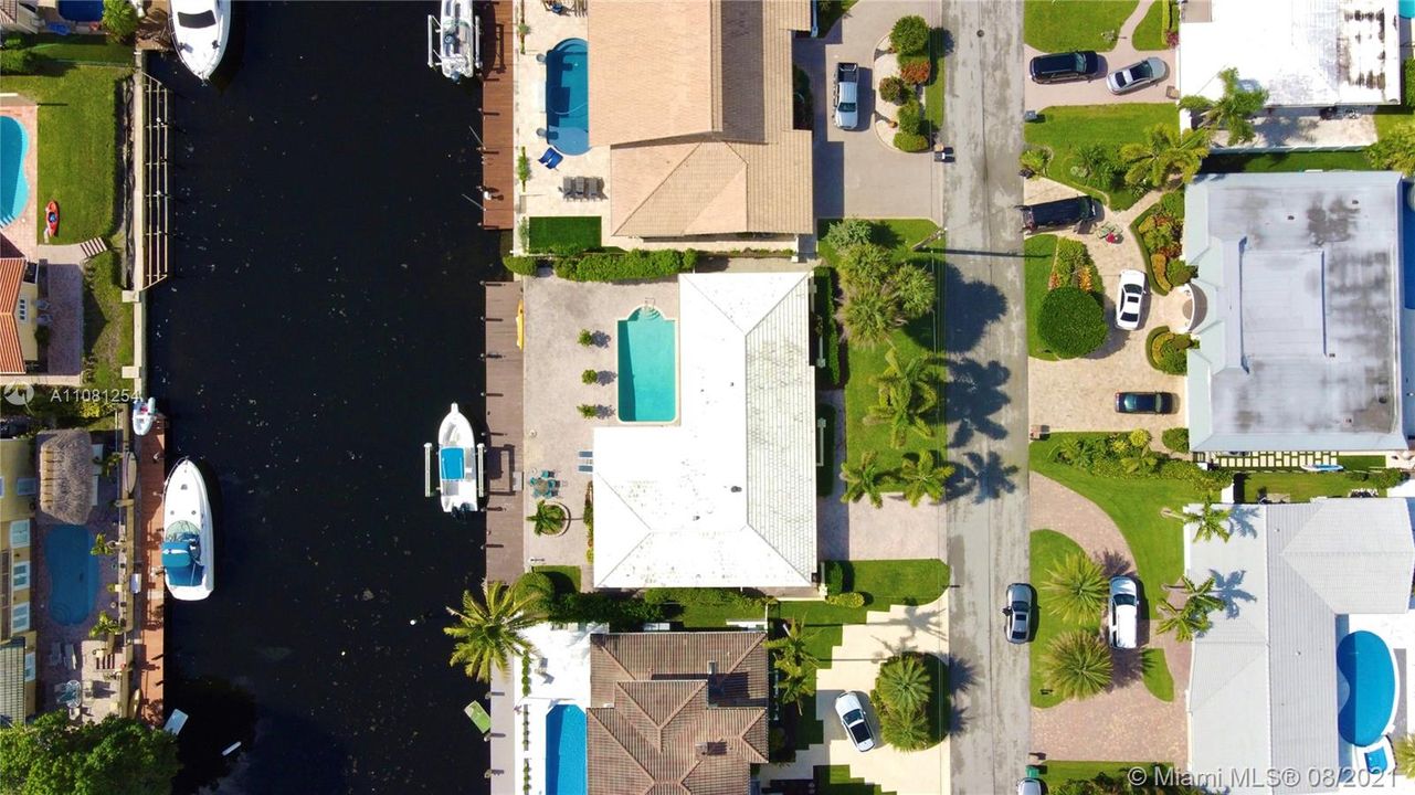 Recently Sold: $1,499,900 (3 beds, 2 baths, 1844 Square Feet)