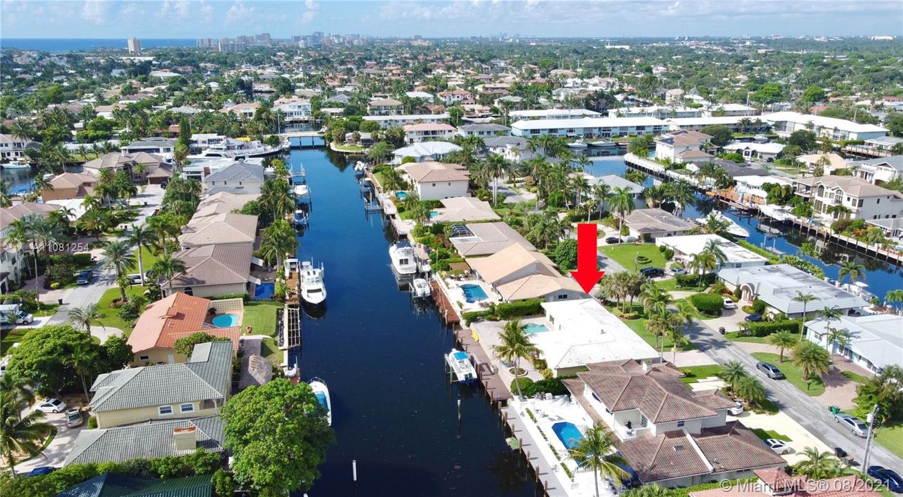 Recently Sold: $1,499,900 (3 beds, 2 baths, 1844 Square Feet)