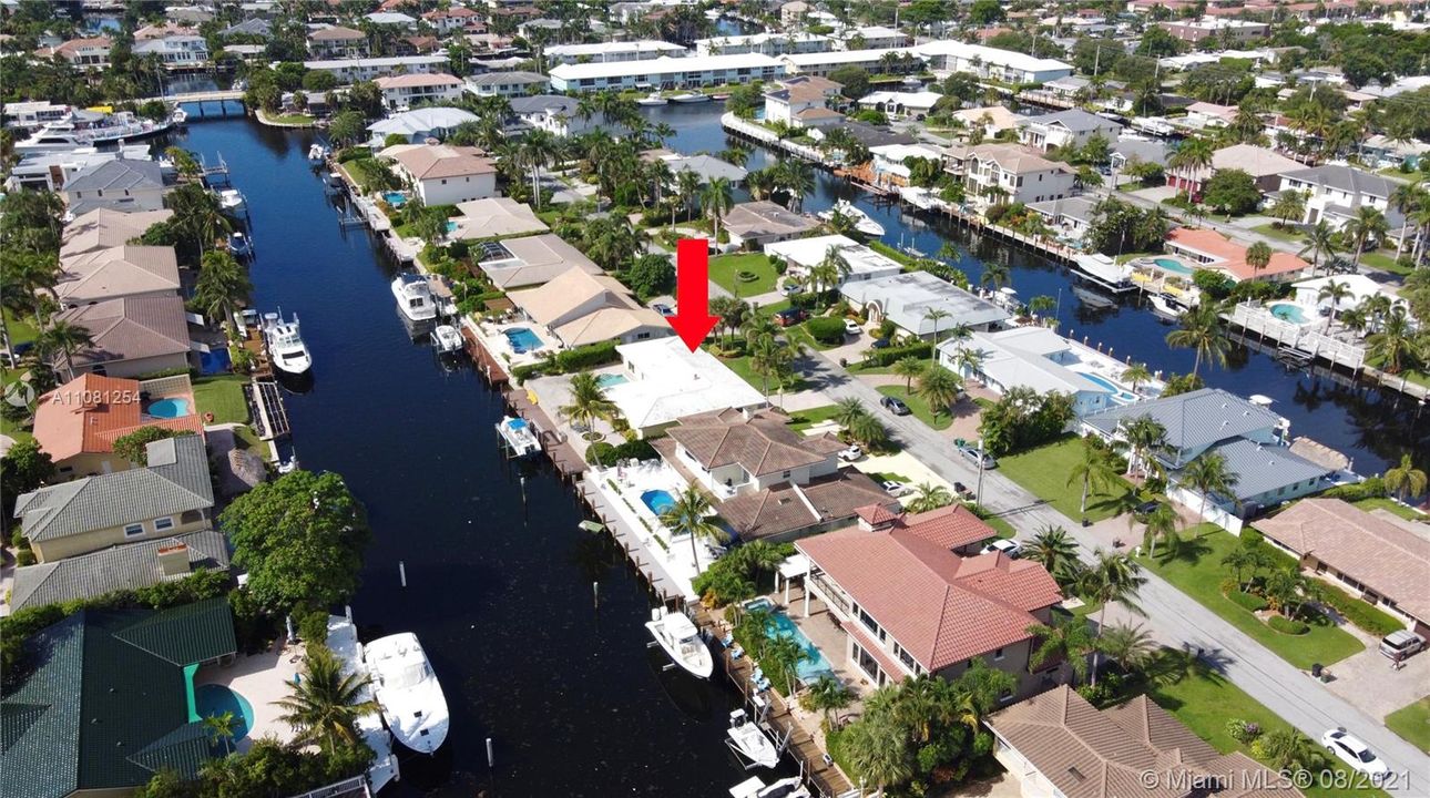 Recently Sold: $1,499,900 (3 beds, 2 baths, 1844 Square Feet)