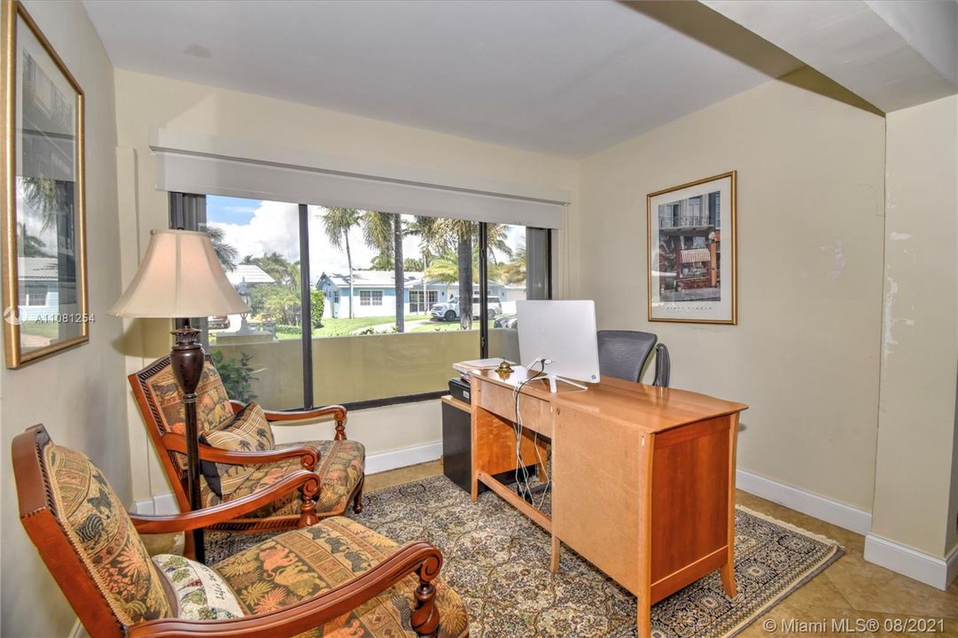 Recently Sold: $1,499,900 (3 beds, 2 baths, 1844 Square Feet)