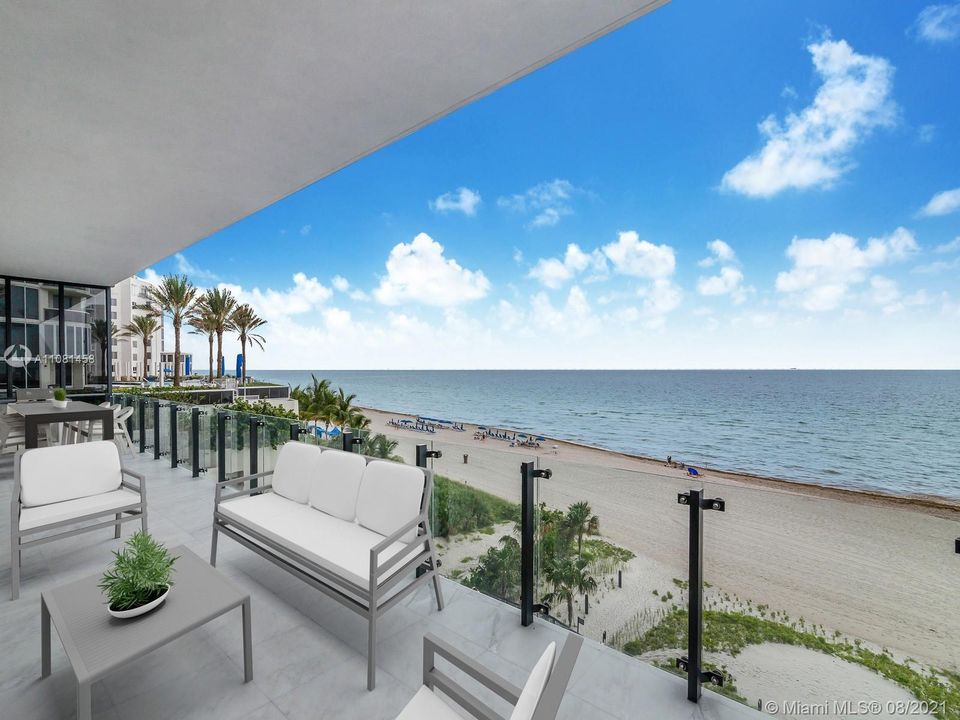 Recently Sold: $4,500,000 (3 beds, 3 baths, 3195 Square Feet)