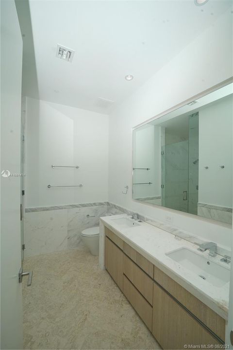最近租的: $10,000 (3 贝兹, 2 浴室, 1281 平方英尺)