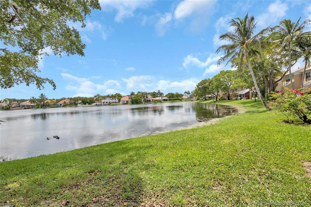 Vendido Recientemente: $285,000 (2 camas, 2 baños, 1258 Pies cuadrados)