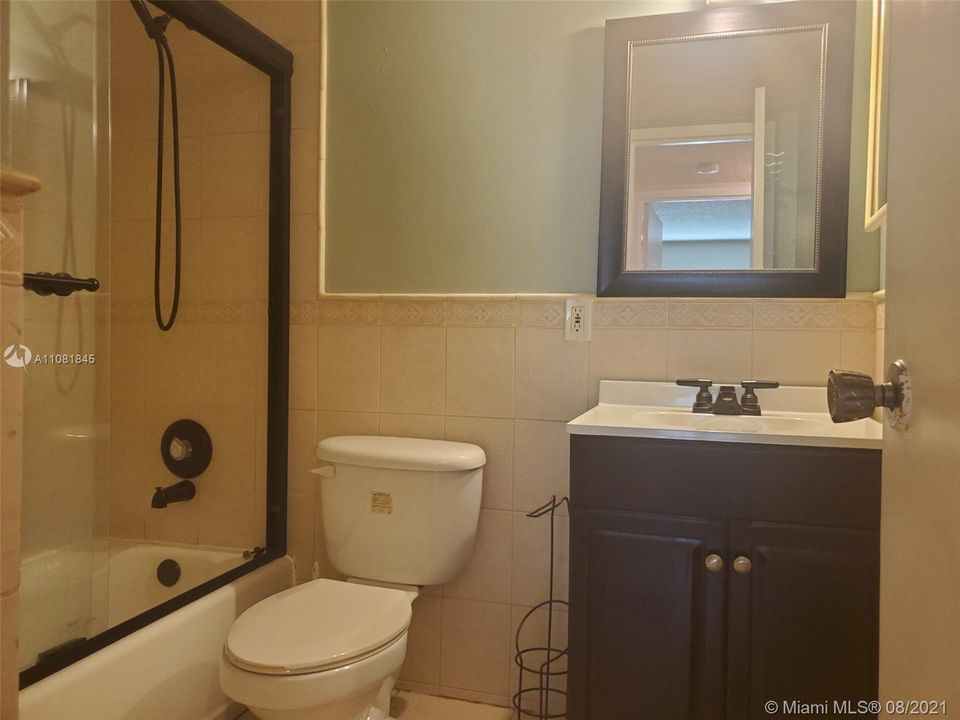 Recently Rented: $1,280 (1 beds, 1 baths, 650 Square Feet)