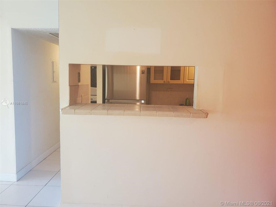 Recently Rented: $1,280 (1 beds, 1 baths, 650 Square Feet)