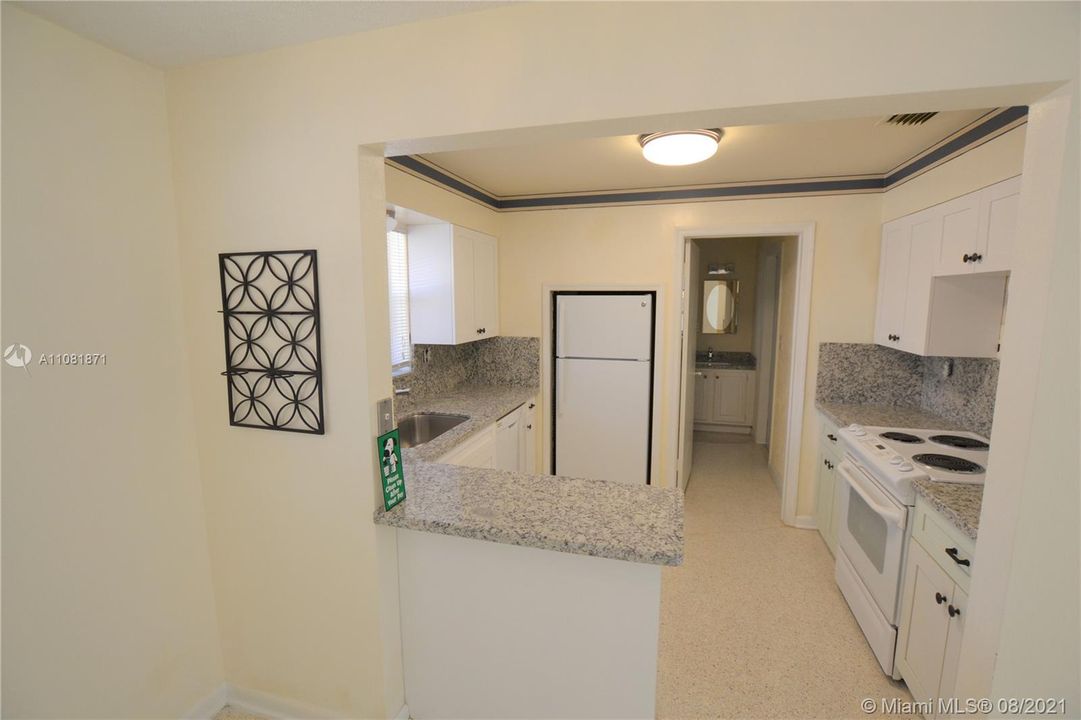 Recently Rented: $1,750 (2 beds, 2 baths, 1100 Square Feet)