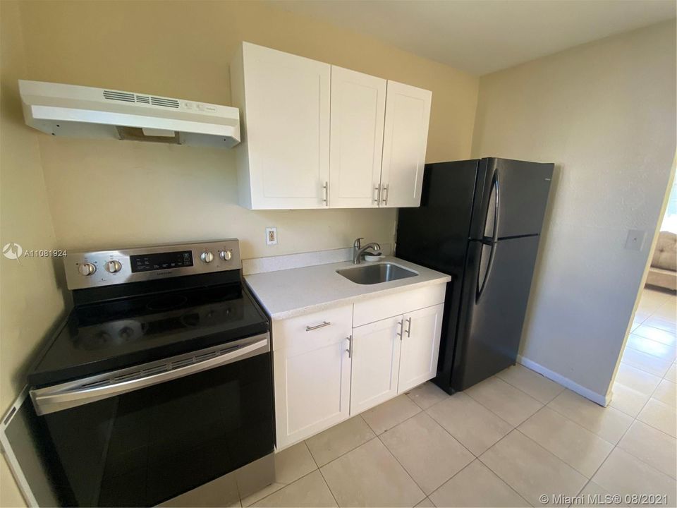 Recently Rented: $1,250 (2 beds, 1 baths, 789 Square Feet)