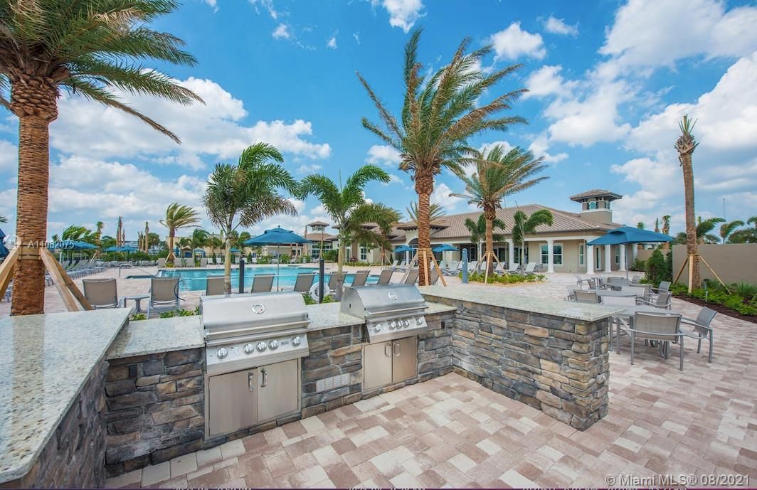 Recently Rented: $4,000 (3 beds, 2 baths, 2035 Square Feet)