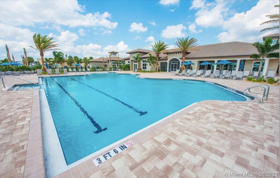 Recently Rented: $4,000 (3 beds, 2 baths, 2035 Square Feet)