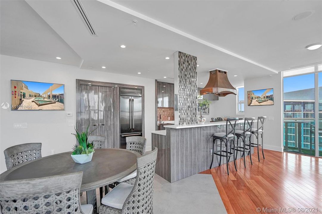 Recently Sold: $1,749,000 (3 beds, 2 baths, 3280 Square Feet)