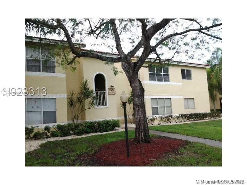 Recientemente alquilado: $1,600 (2 camas, 2 baños, 1065 Pies cuadrados)