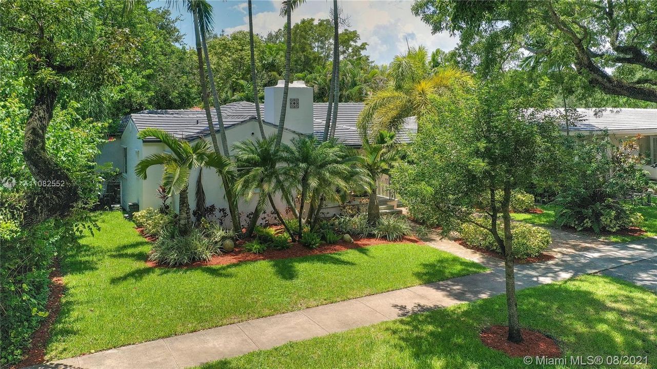 Recently Sold: $1,450,000 (4 beds, 3 baths, 2339 Square Feet)