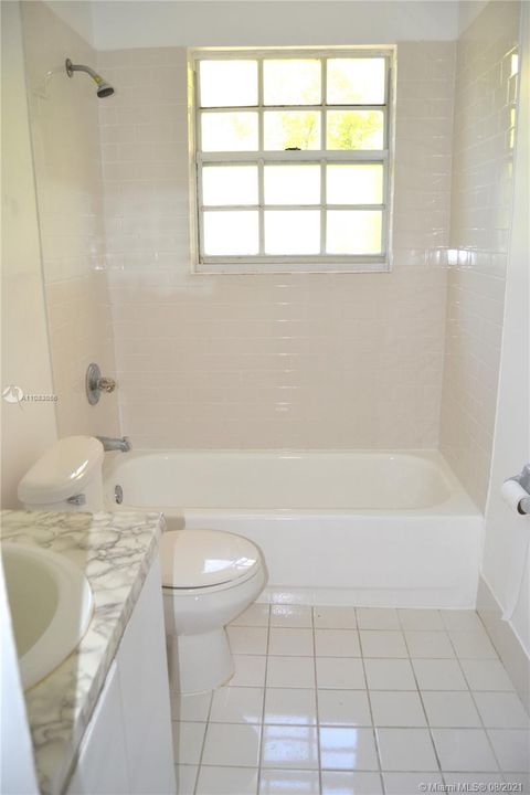 Недавно арендовано: $1,290 (0 спален, 1 ванн, 450 Квадратных фут)