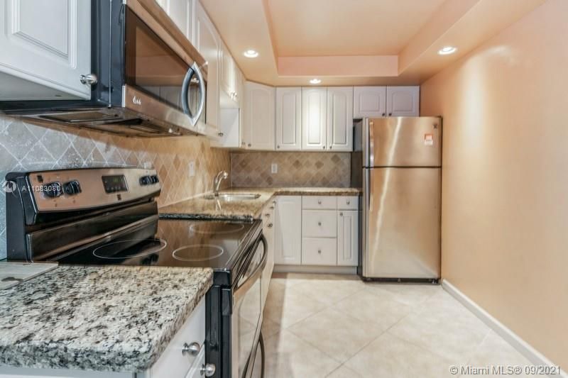 Recently Sold: $127,000 (1 beds, 1 baths, 800 Square Feet)