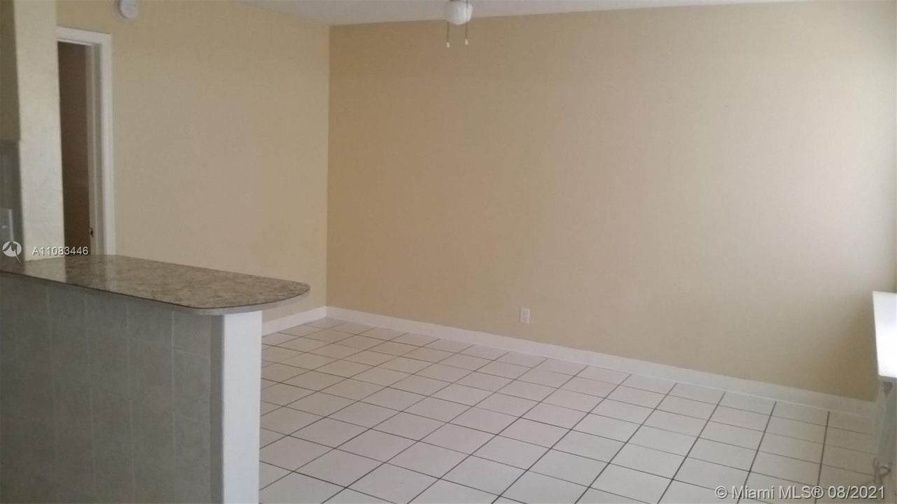 Recientemente alquilado: $1,250 (1 camas, 1 baños, 0 Pies cuadrados)