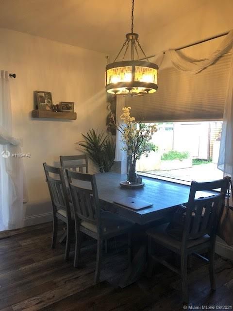 Recently Rented: $2,850 (3 beds, 2 baths, 1841 Square Feet)