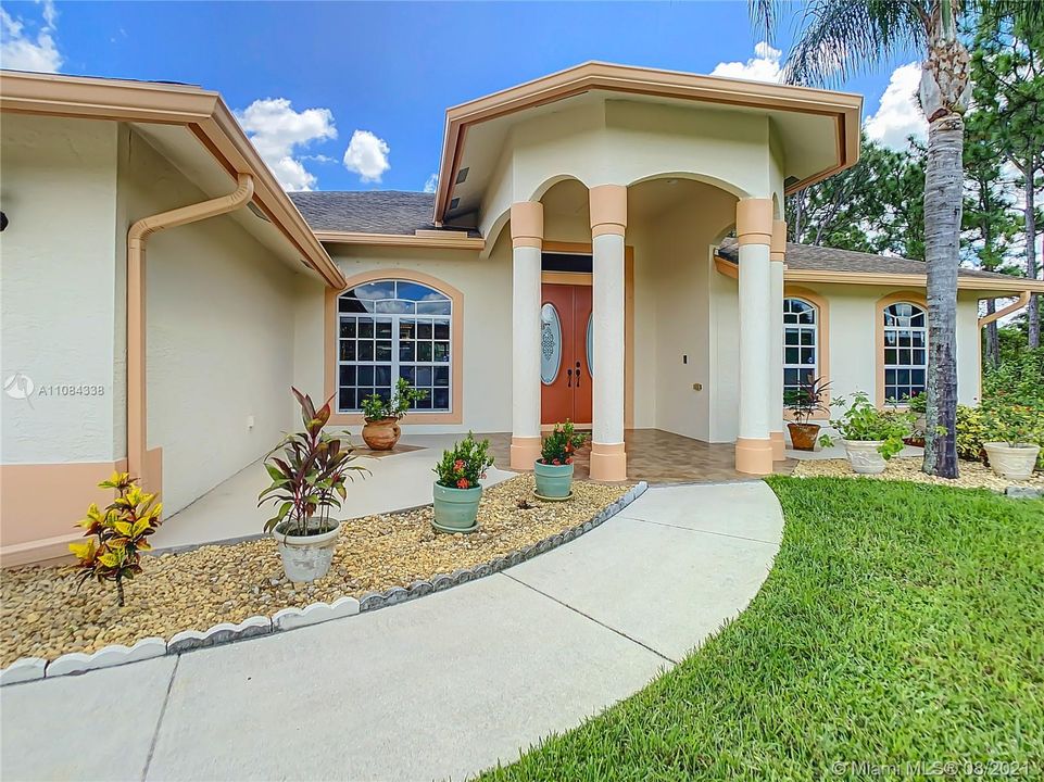 Vendido Recientemente: $425,000 (4 camas, 3 baños, 2769 Pies cuadrados)