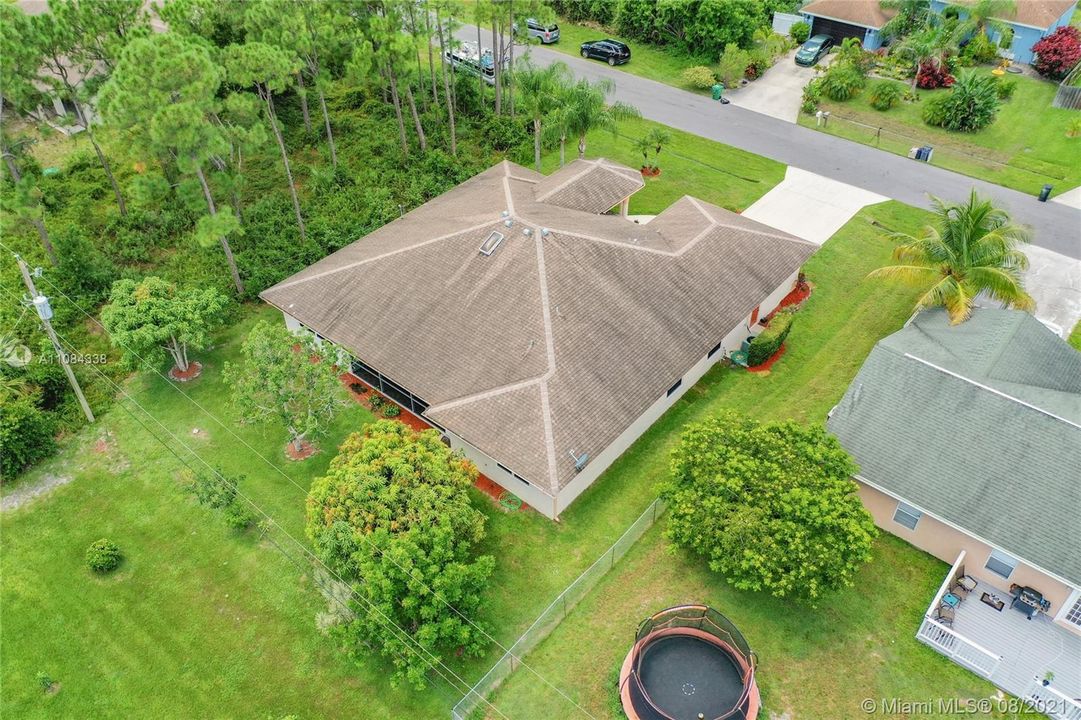 Vendido Recientemente: $425,000 (4 camas, 3 baños, 2769 Pies cuadrados)