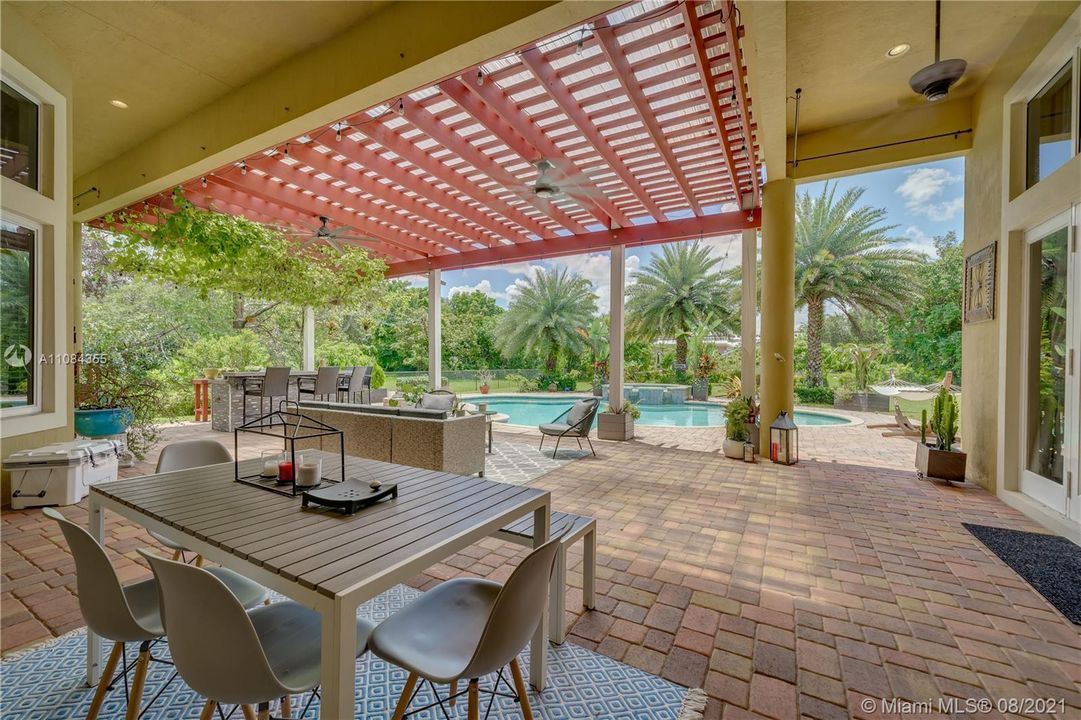 Tremendous covered Entertainment Space w/ Pergola