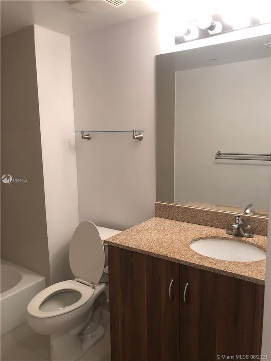 Recently Sold: $282,000 (1 beds, 1 baths, 663 Square Feet)