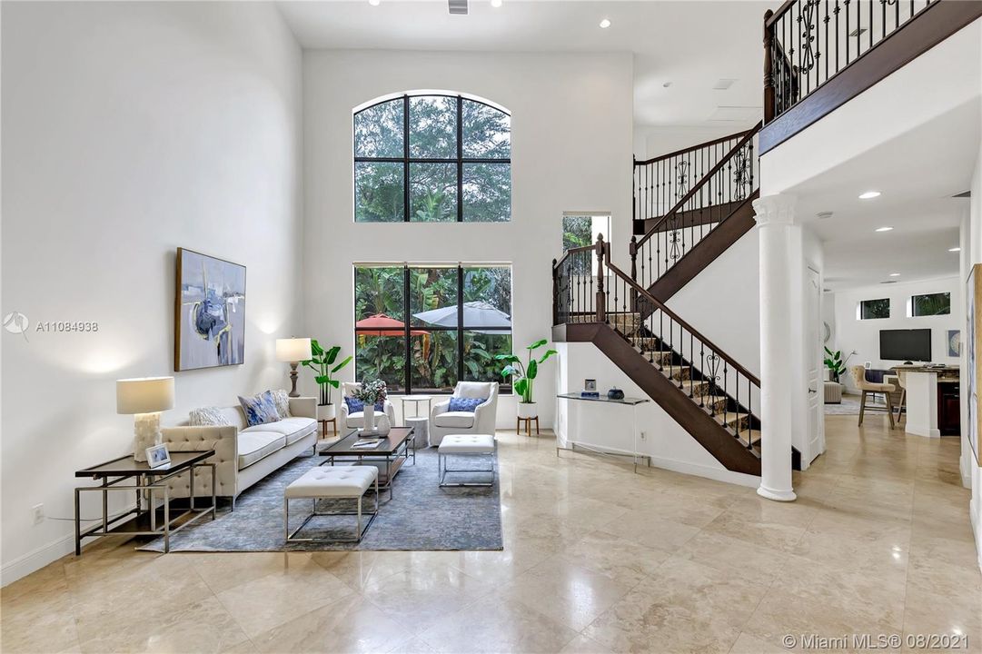 Recently Sold: $1,345,000 (4 beds, 3 baths, 4286 Square Feet)