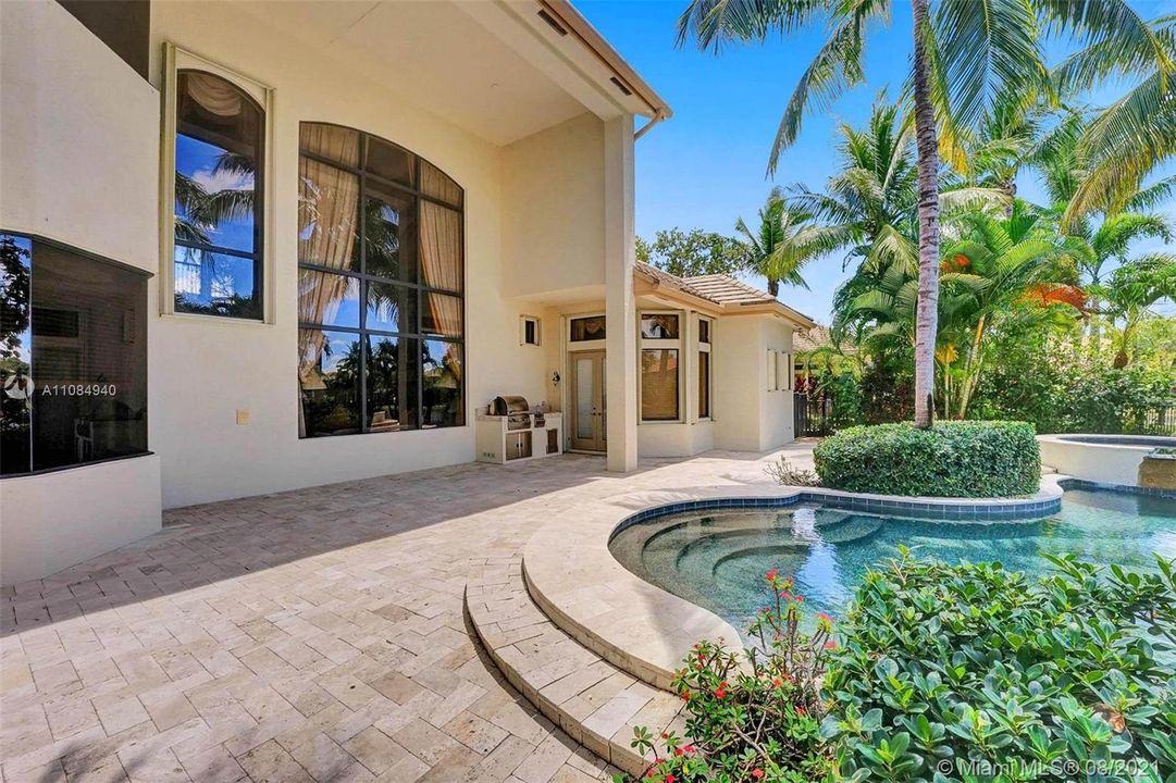 Recently Sold: $1,699,999 (5 beds, 6 baths, 6307 Square Feet)