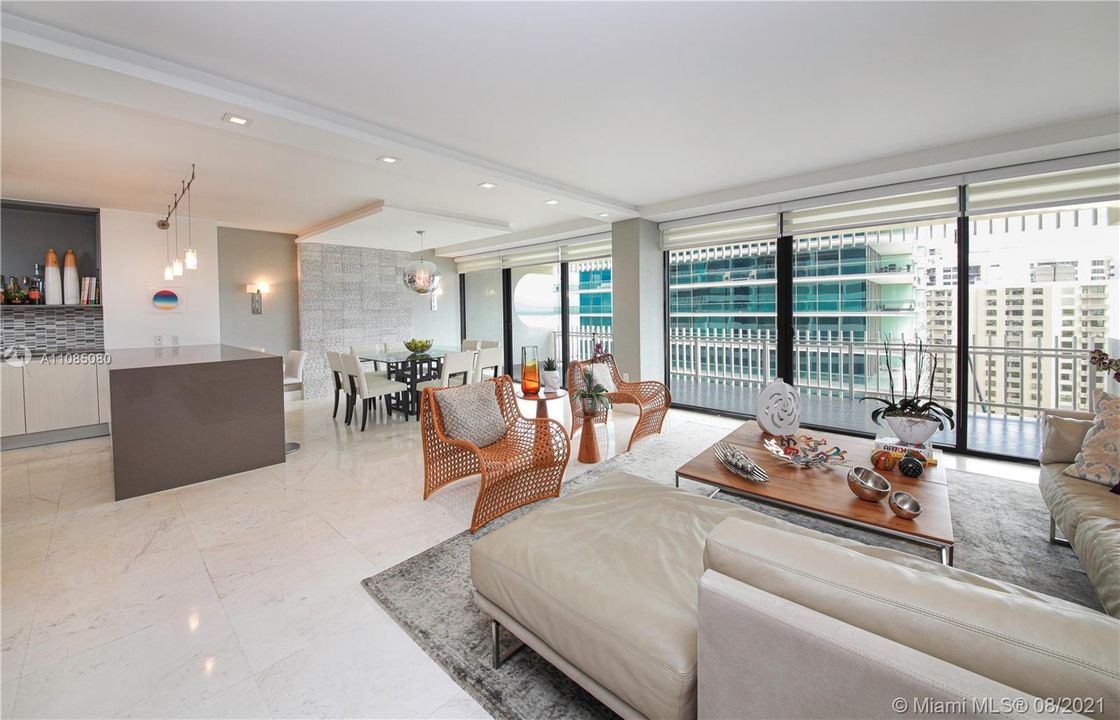 Recently Sold: $1,525,000 (2 beds, 3 baths, 2060 Square Feet)