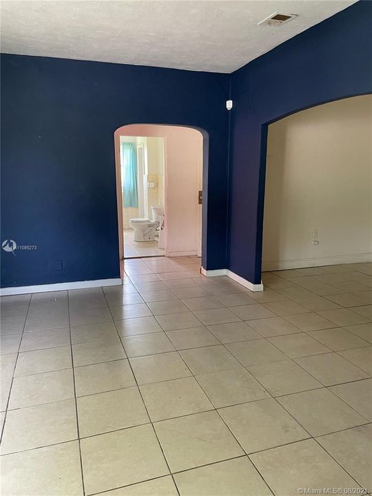 Vendido Recientemente: $149,900 (3 camas, 1 baños, 1382 Pies cuadrados)