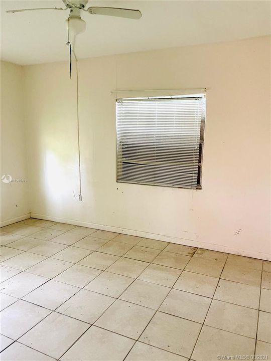 Vendido Recientemente: $149,900 (3 camas, 1 baños, 1382 Pies cuadrados)