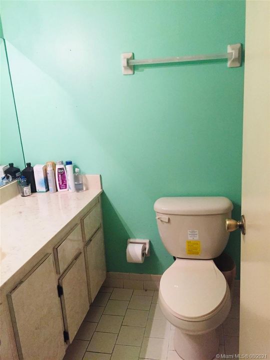 Recently Sold: $295,000 (3 beds, 3 baths, 1308 Square Feet)