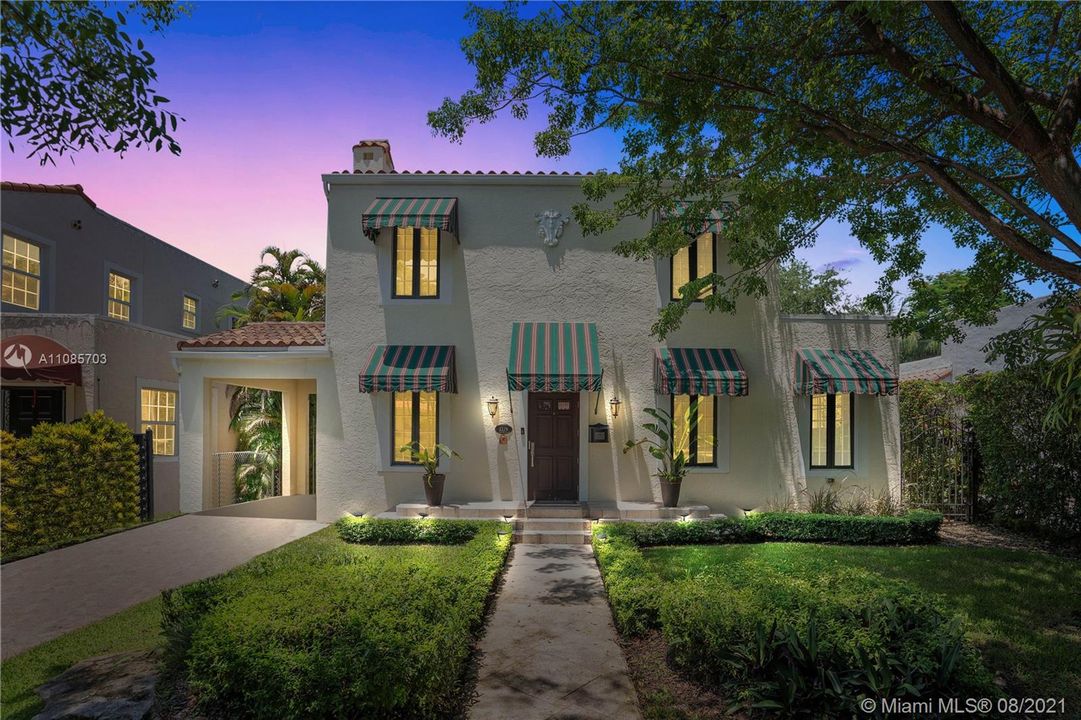 Recently Sold: $1,497,000 (4 beds, 4 baths, 3121 Square Feet)