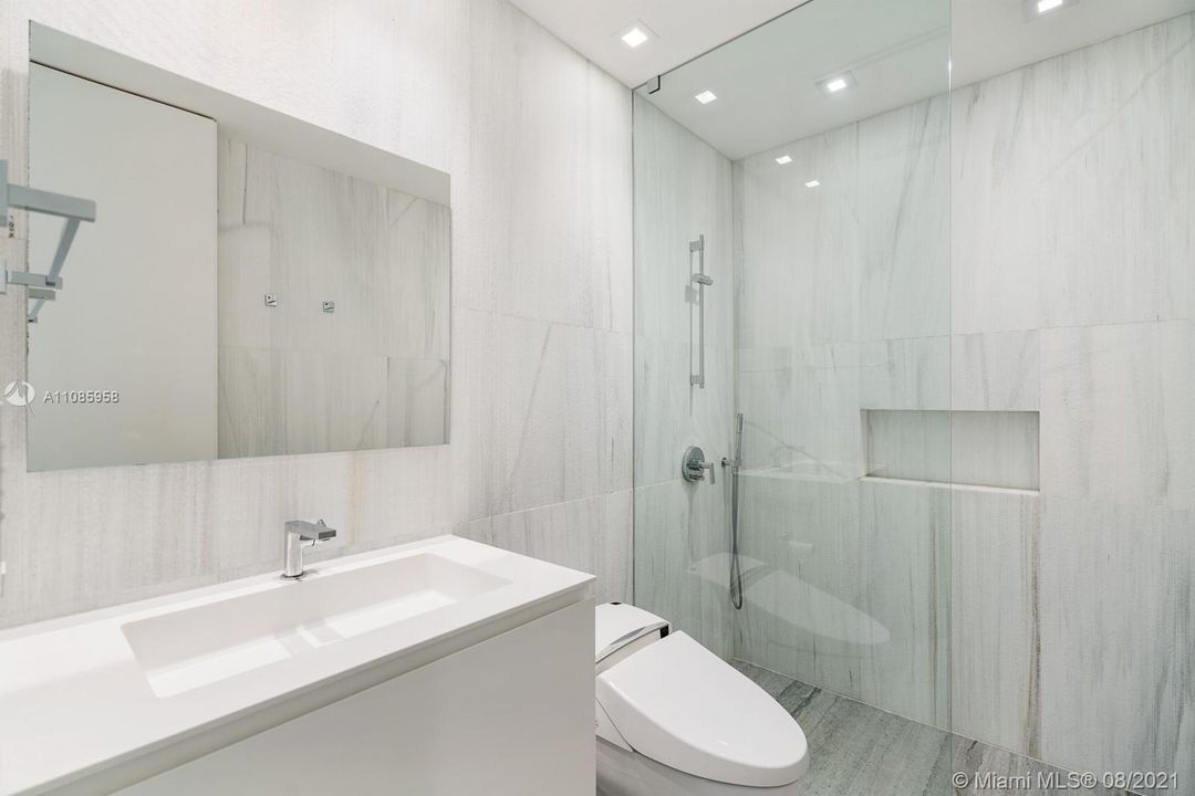 Недавно арендовано: $80,000 (4 спален, 5 ванн, 5077 Квадратных фут)