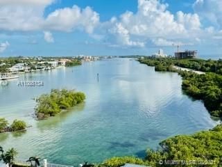 Direct Intracoastal views