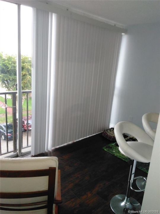 Vendido Recientemente: $230,000 (3 camas, 2 baños, 1266 Pies cuadrados)