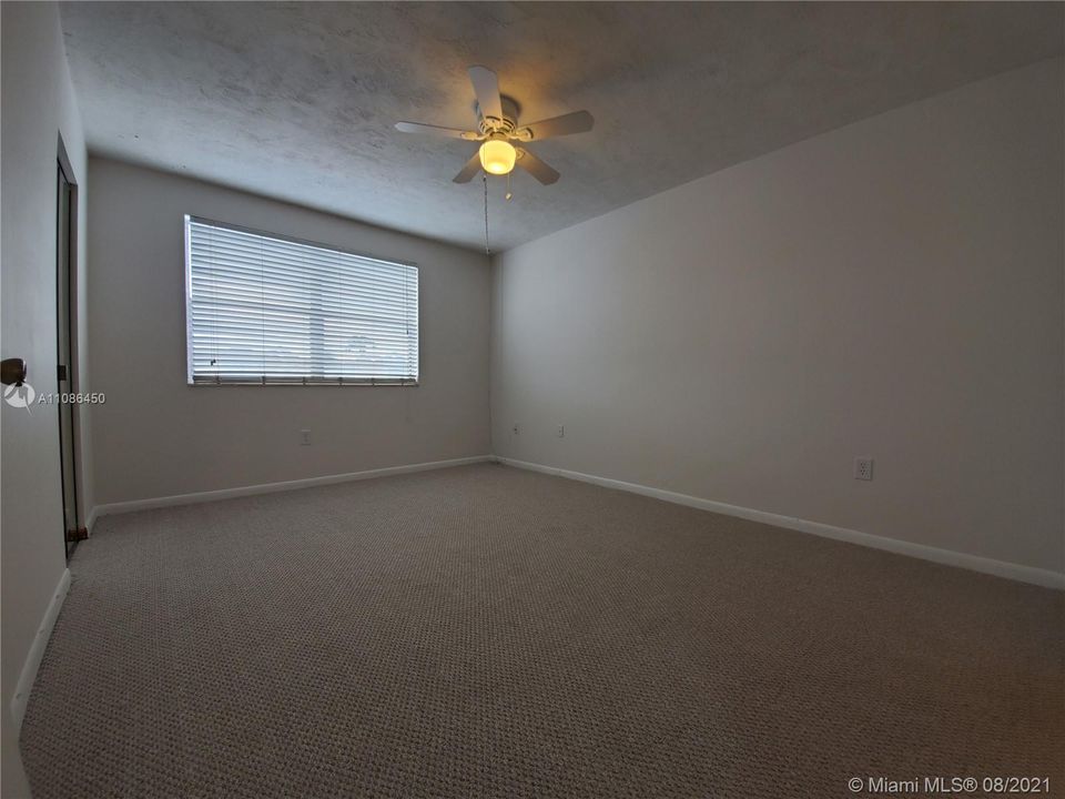 Recientemente alquilado: $2,100 (2 camas, 2 baños, 1000 Pies cuadrados)