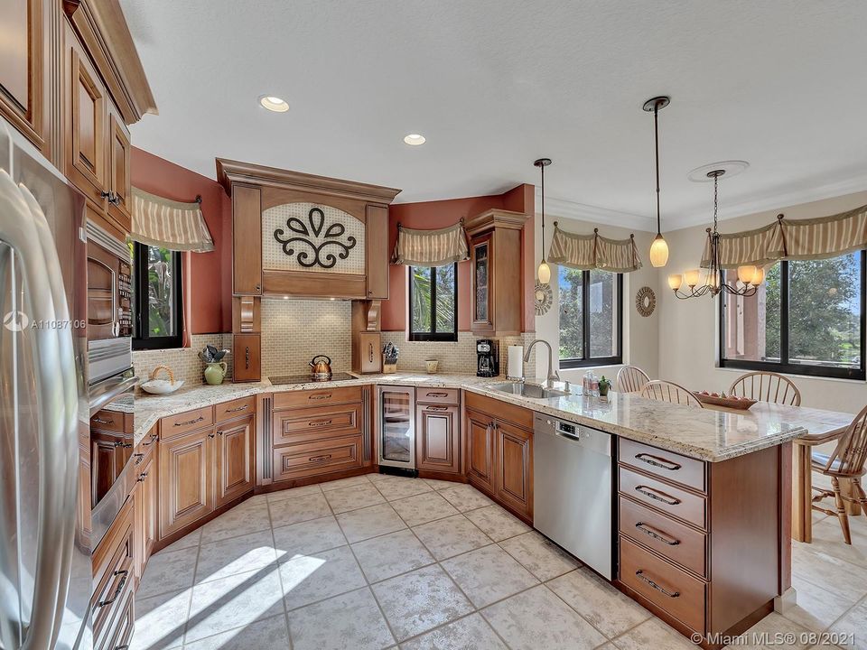 GORGEOUS KITCHEN