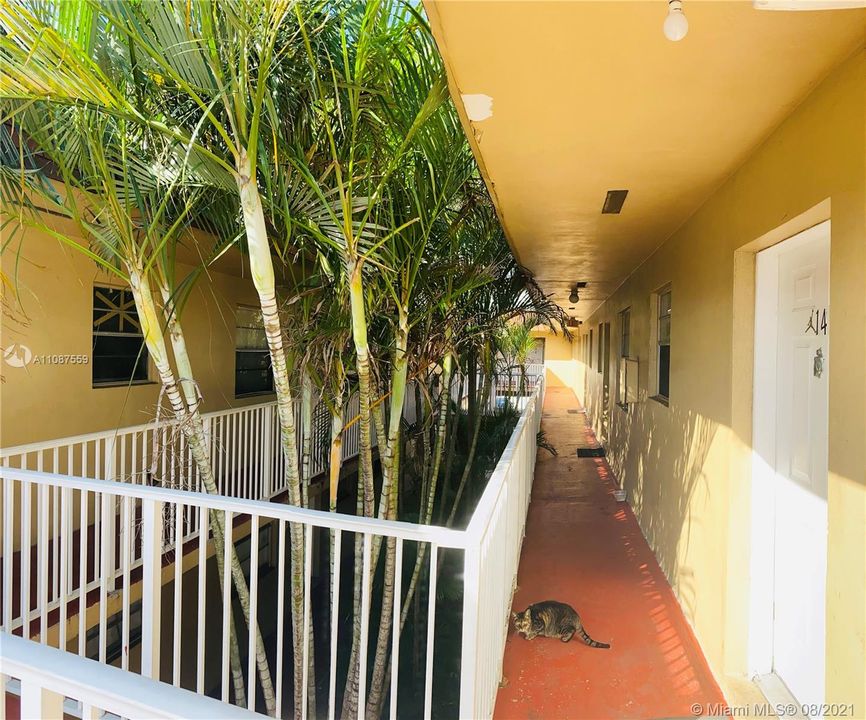Recently Sold: $125,000 (2 beds, 1 baths, 819 Square Feet)