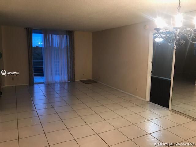 Recently Sold: $225,000 (2 beds, 2 baths, 1300 Square Feet)