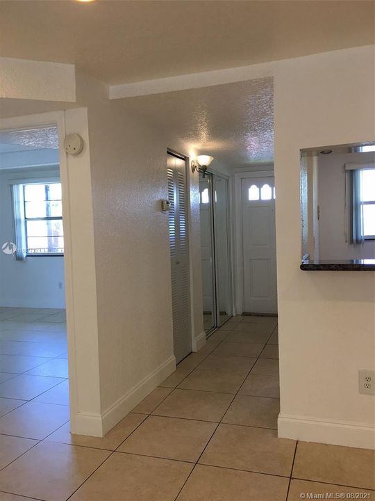 Recently Rented: $1,700 (2 beds, 2 baths, 1155 Square Feet)