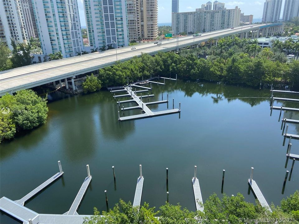 Fully Renovated Docks