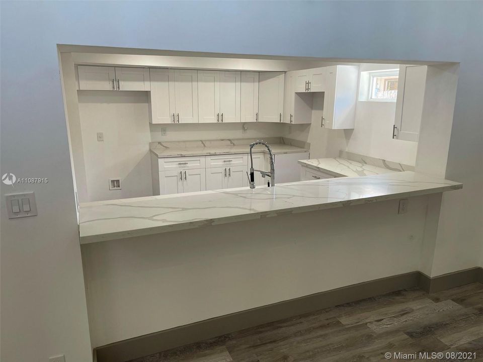 Recently Sold: $550,000 (4 beds, 2 baths, 2352 Square Feet)
