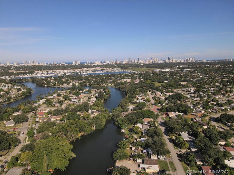 Recently Sold: $550,000 (4 beds, 2 baths, 2352 Square Feet)