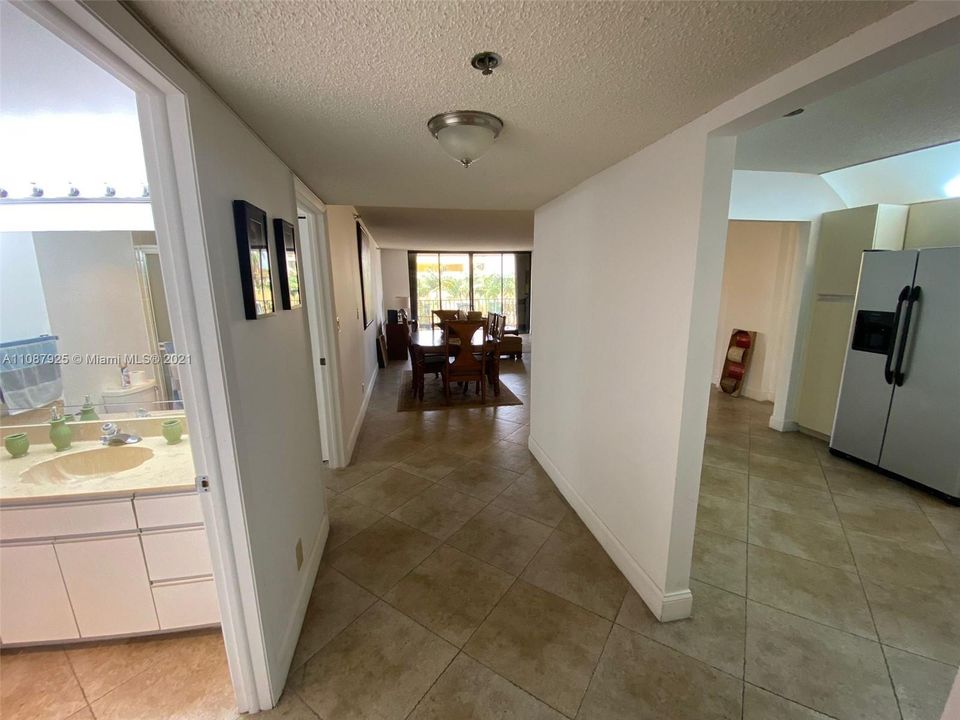 For Sale: $679,000 (1 beds, 2 baths, 1200 Square Feet)
