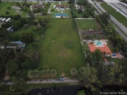 Vendido Recientemente: $599,900 (2.50 acres)