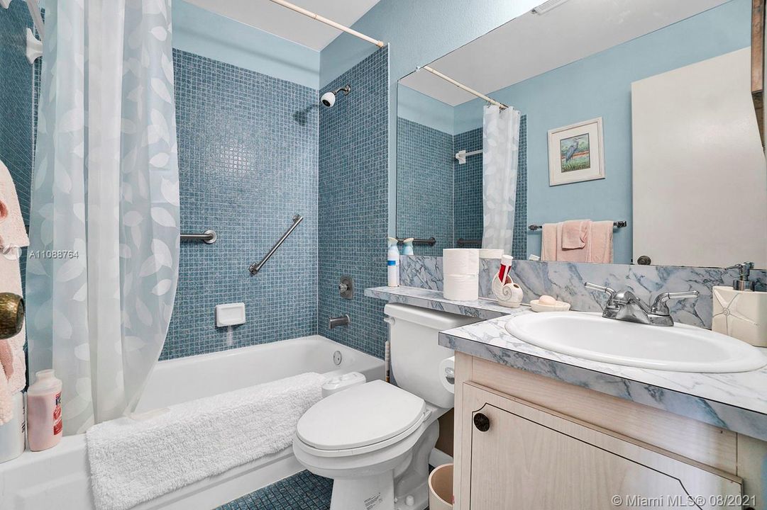 Recently Sold: $40,000 (1 beds, 1 baths, 590 Square Feet)