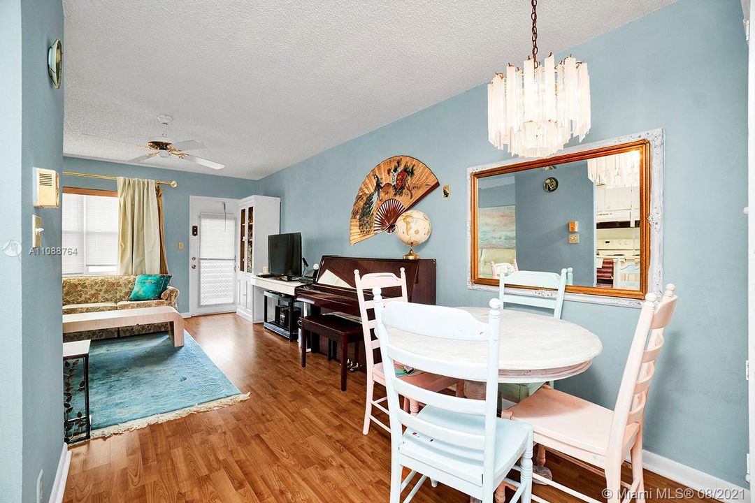 Recently Sold: $40,000 (1 beds, 1 baths, 590 Square Feet)