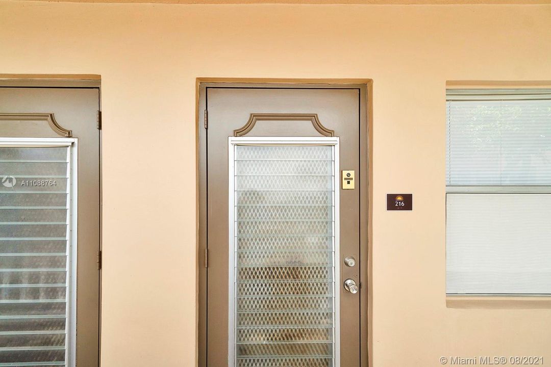 Recently Sold: $40,000 (1 beds, 1 baths, 590 Square Feet)