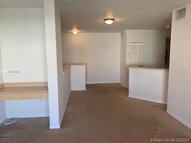 Recientemente alquilado: $1,375 (1 camas, 1 baños, 878 Pies cuadrados)