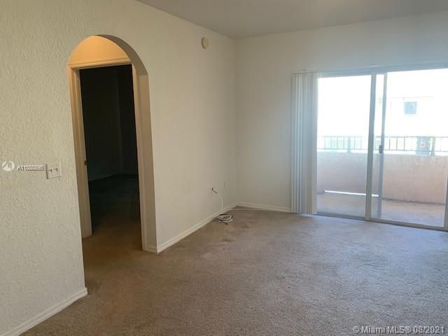 Recientemente alquilado: $1,375 (1 camas, 1 baños, 878 Pies cuadrados)