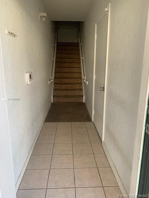 Recientemente alquilado: $1,375 (1 camas, 1 baños, 878 Pies cuadrados)